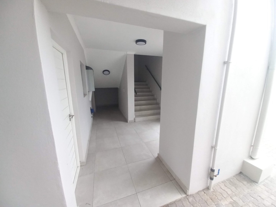 2 Bedroom Property for Sale in Table View Western Cape